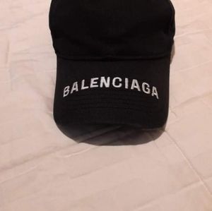 Balenciaga cap